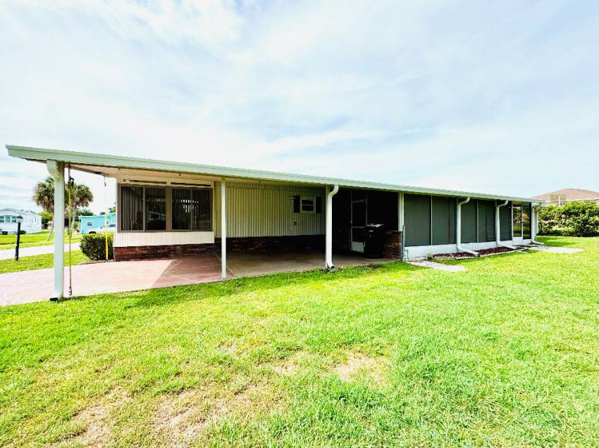 112 Sargasso Lane a Winter Haven, FL Mobile or Manufactured Home for Sale
